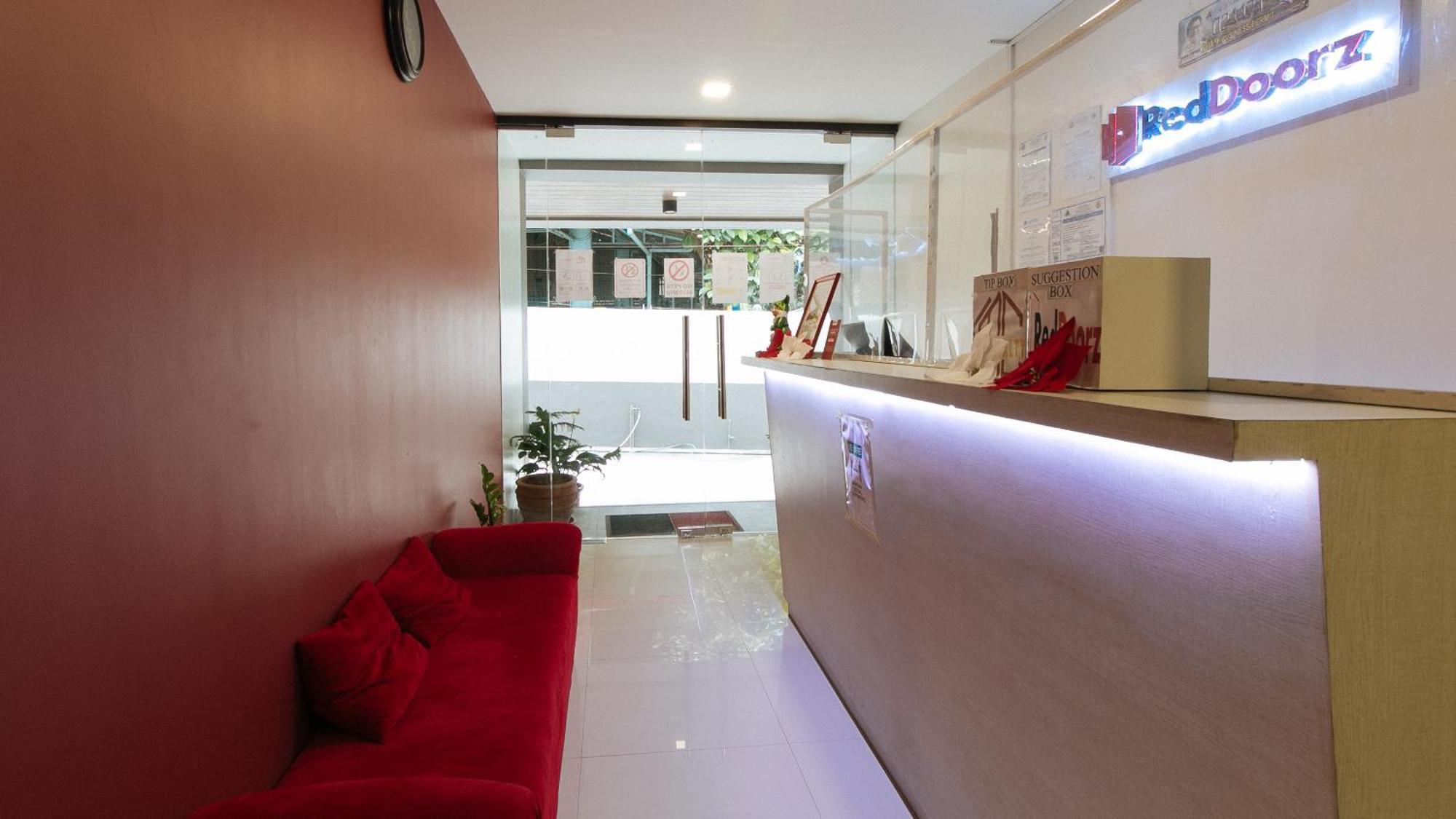 Reddoorz Near Fernwoods Garden Ciudad Quezon Exterior foto